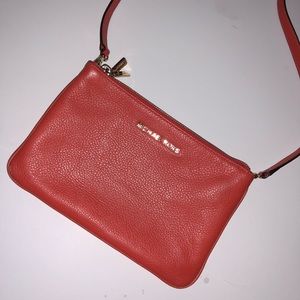 Micheal Kors crossbody purse